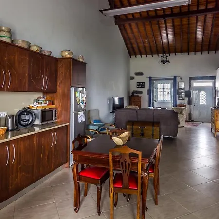 Mare Alta - Casa De Ferias Casa de Férias Maia (Sao Miguel)